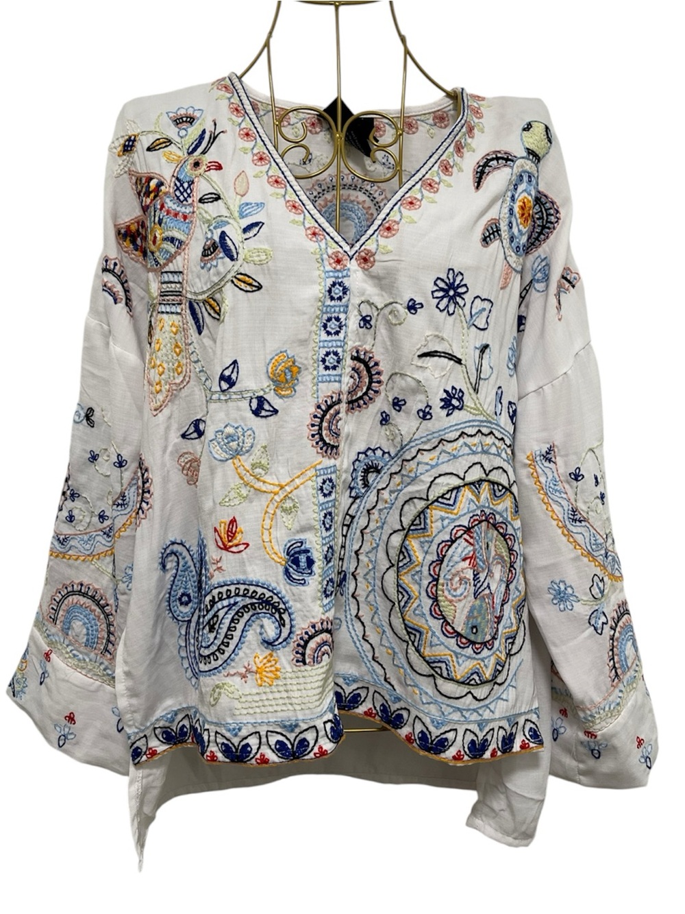 LIV LOS ANGELES 100% Embroidered Top Size Large